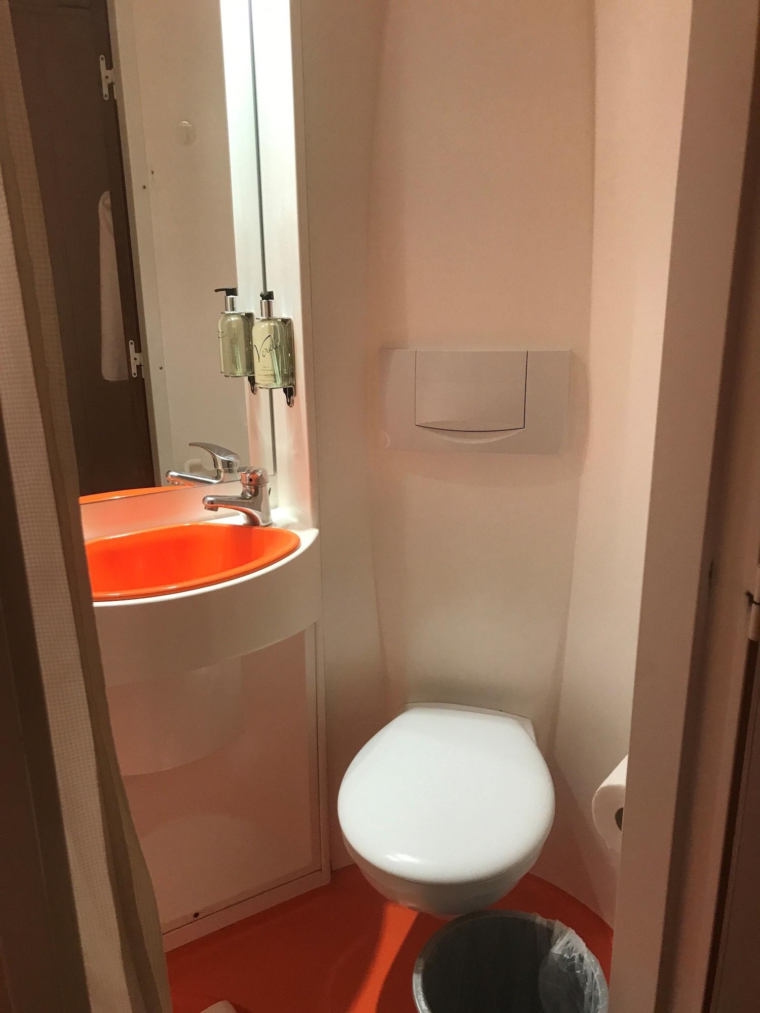 Easyhotel South Kensington London Exterior foto