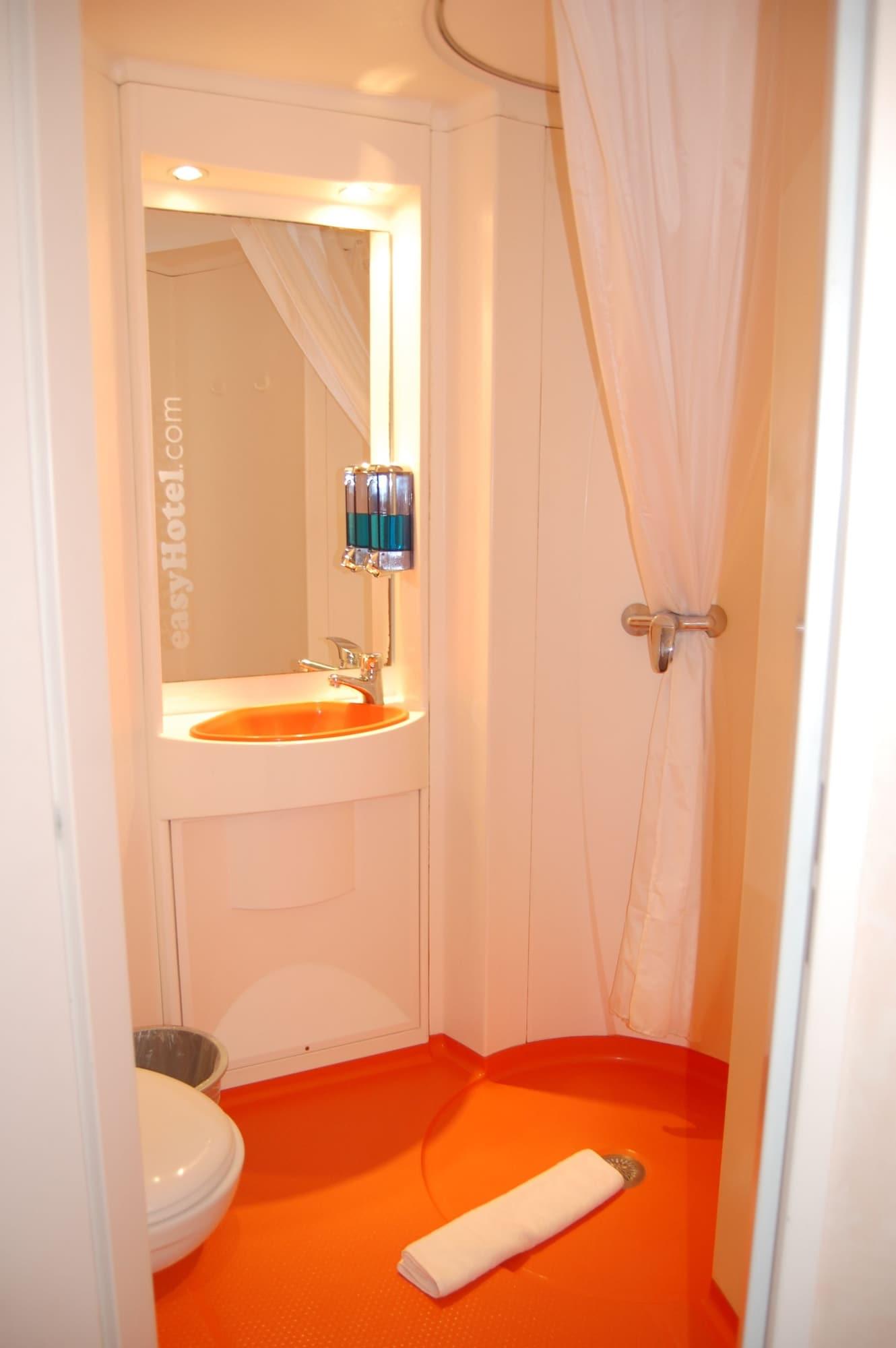 Easyhotel South Kensington London Exterior foto