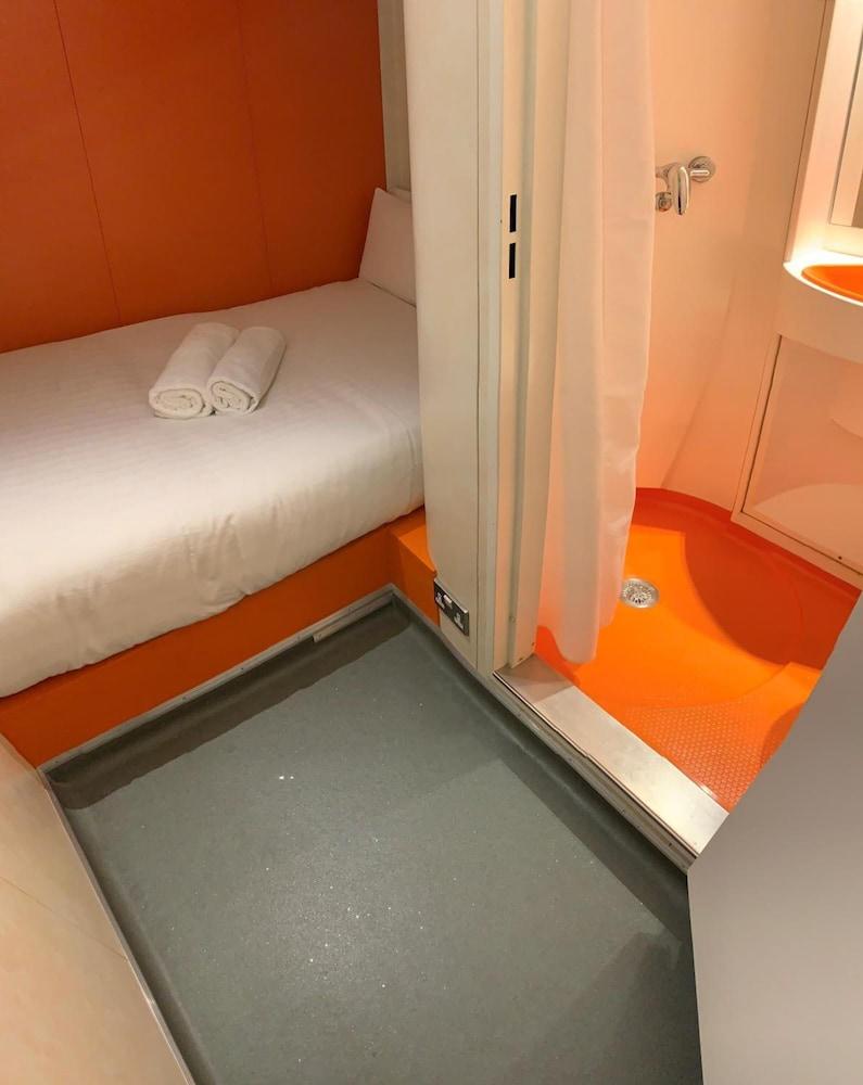 Easyhotel South Kensington London Exterior foto